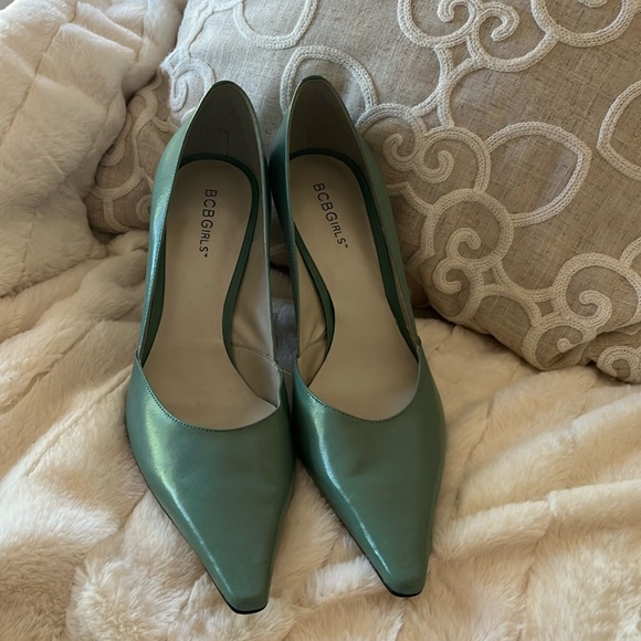 BCB girls light green pumps - Picture 1 of 7
